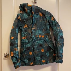 TNF Connector Snowboarding Jacket in Hot Mess